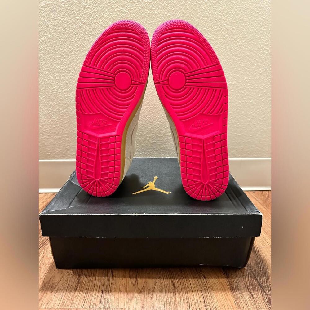Jordan 1 Low Sneaker Politics - Picture 6 of 8
